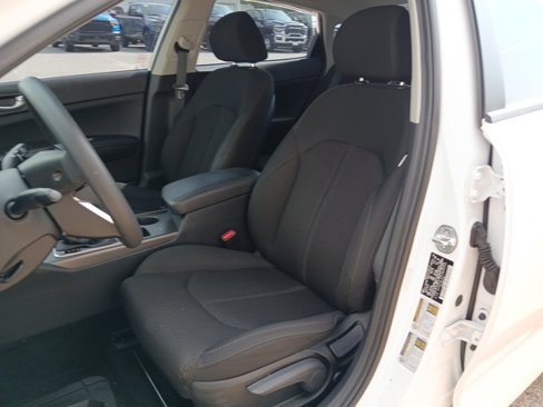 Used 2020 Kia Optima LX image 32