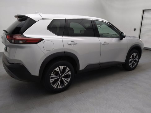 Used 2021 Nissan Rogue SV image 10