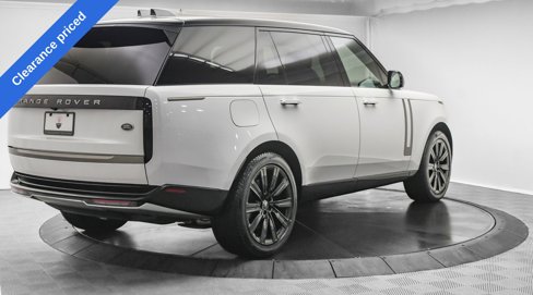 Used 2023 Land Rover Range Rover Long Wheelbase SE image 11
