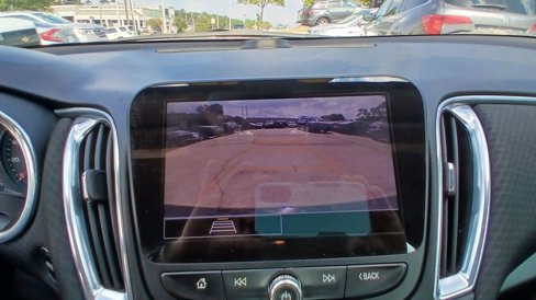 Used 2021 Chevrolet Malibu LT image 12