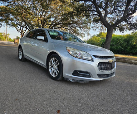 Used 2016 Chevrolet Malibu LT w/ Power Convenience Package image 2