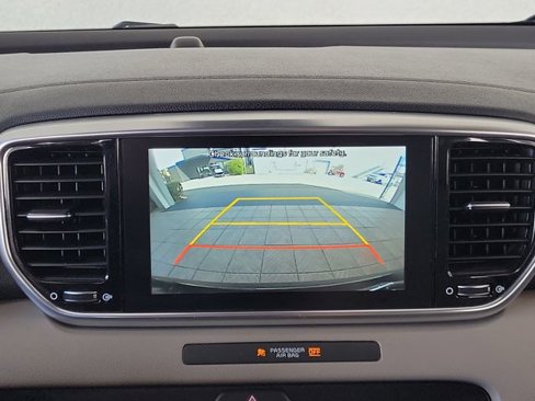 Used 2020 Kia Sportage EX image 12