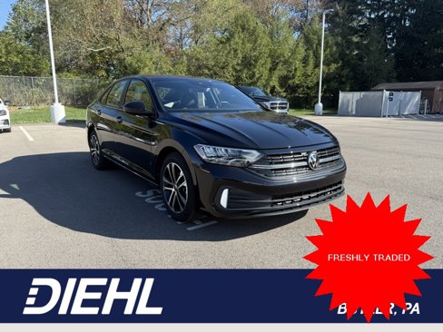 Used 2024 Volkswagen Jetta Sport image 1