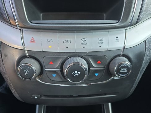Used 2014 Dodge Journey SXT w/ Flexible Seating Group image 20