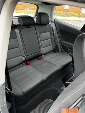 Used 2012 Volkswagen Golf 2-Door image 11