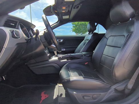 Used 2021 Ford Mustang Premium image 26