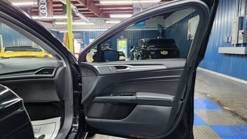 Used 2016 Ford Fusion Titanium image 11