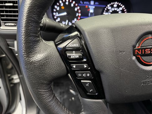 Used 2022 Nissan Frontier PRO-4X w/ Pro-4X Premium Package image 17