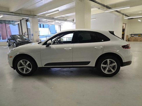 Used 2017 Porsche Macan image 6