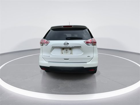 Used 2016 Nissan Rogue SV w/ SV Premium Package image 7