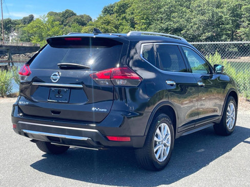 Used 2017 Nissan Rogue SV image 7