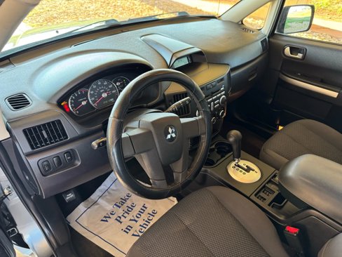 Used 2007 Mitsubishi Endeavor LS image 10