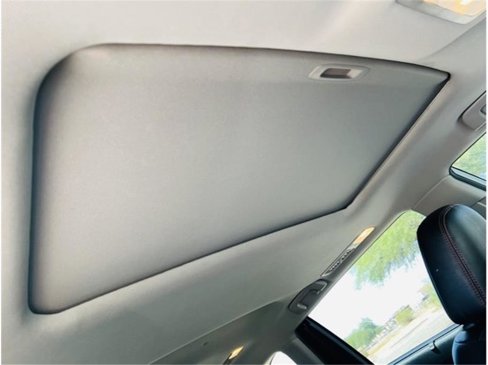 Used 2019 Toyota Highlander SE image 25