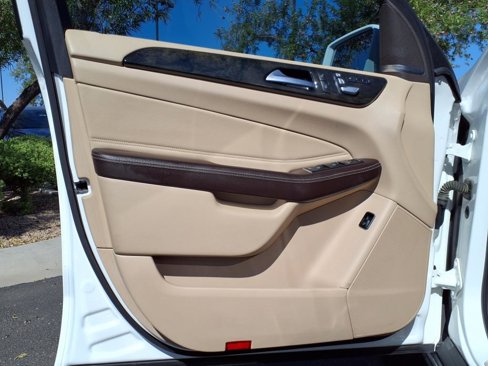 Used 2017 Mercedes-Benz GLE 350 image 19