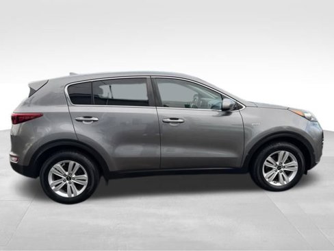 Used 2018 Kia Sportage LX image 5