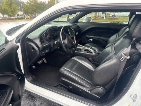 Used 2020 Dodge Challenger SXT w/ Plus Package image 4