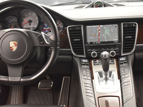 Used 2010 Porsche Panamera image 13