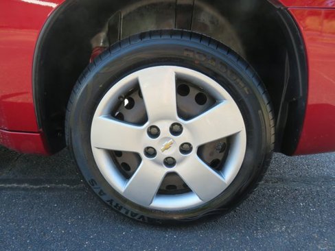 Used 2010 Chevrolet HHR LS image 15