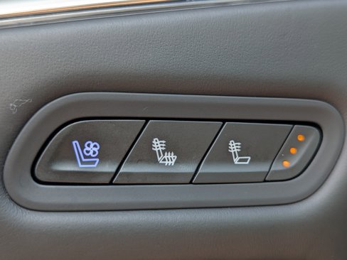 Used 2023 Cadillac Escalade V image 33