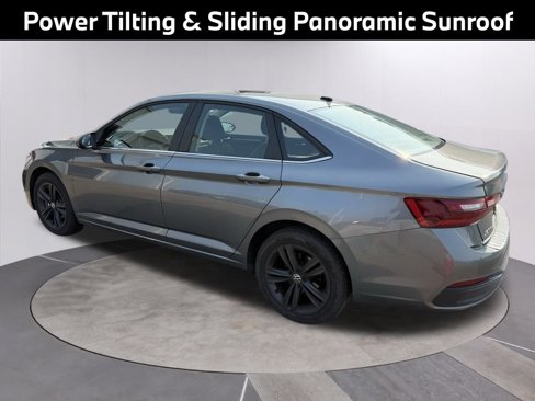 Used 2022 Volkswagen Jetta SE image 6