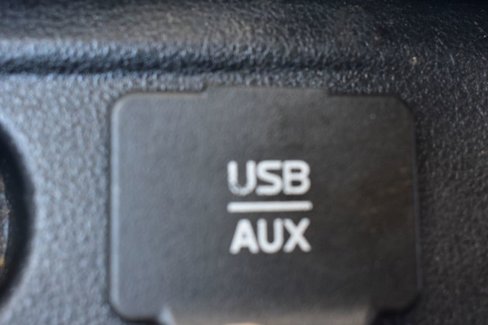Used 2016 Nissan Versa Note SV image 34