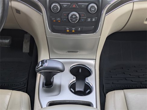 Used 2014 Jeep Grand Cherokee Limited image 18