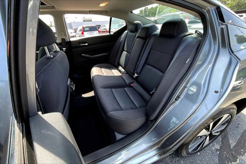 Used 2020 Nissan Altima 2.5 SV image 19