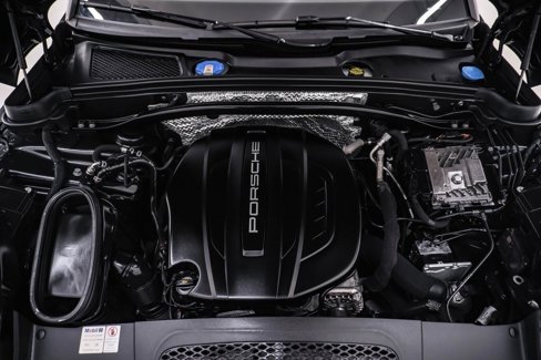Certified 2021 Porsche Macan image 27
