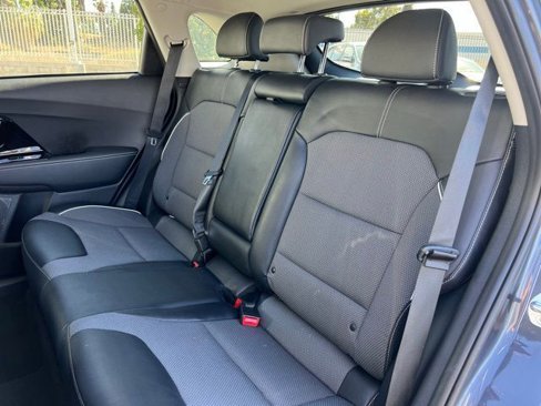 Used 2020 Kia Niro EX image 14