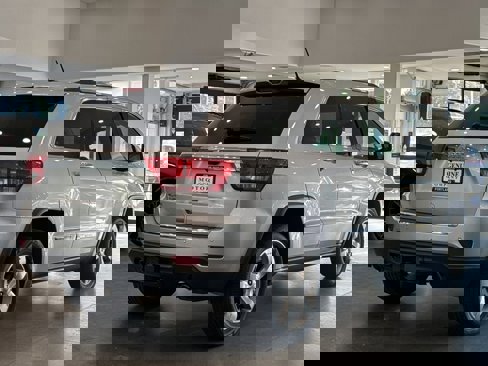 Used 2012 Jeep Grand Cherokee Limited w/ Trailer Tow Group IV image 4