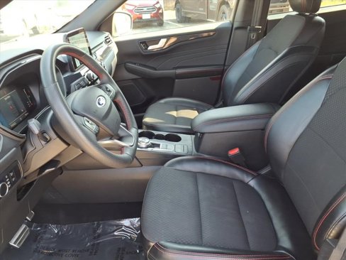 Used 2023 Ford Escape ST-Line image 12