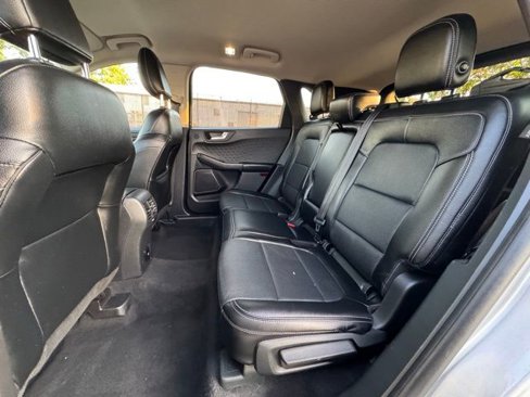 Used 2020 Ford Escape Titanium image 25