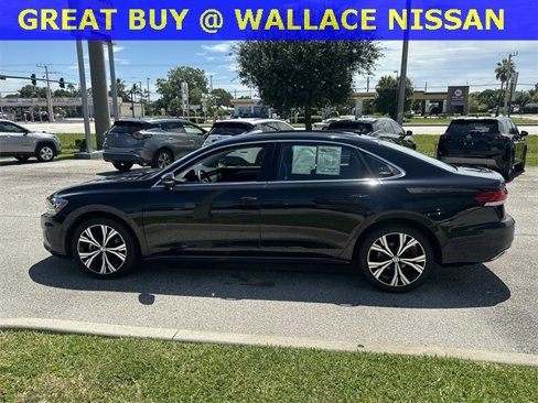 Used 2022 Volkswagen Passat 2.0T SE image 9