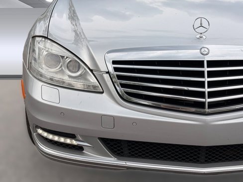 Used 2011 Mercedes-Benz S 550 image 11