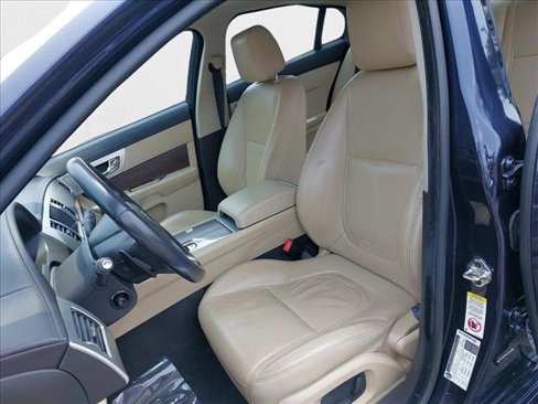 Used 2014 Jaguar XF 3.0 image 14