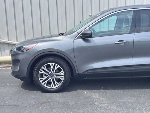 Used 2022 Ford Escape SEL image 15