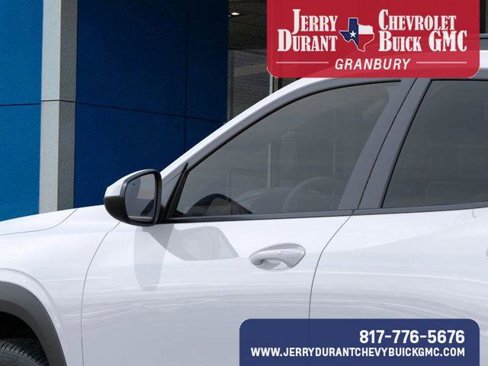 New 2026 Chevrolet Trax LT w/ Driver Confidence Package image 15