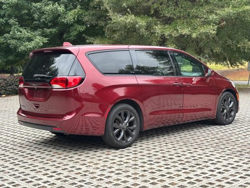Used 2019 Chrysler Pacifica Touring Plus w/ S Appearance Package image 6