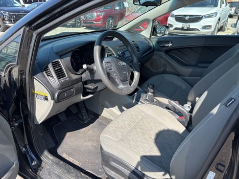 Used 2016 Kia Forte LX image 10