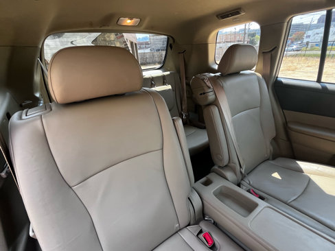 Used 2013 Toyota Highlander FWD image 61