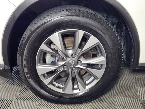 Used 2017 Nissan Murano S image 18