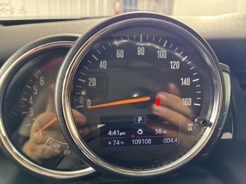 Used 2019 MINI Cooper 2-Door Hardtop image 16
