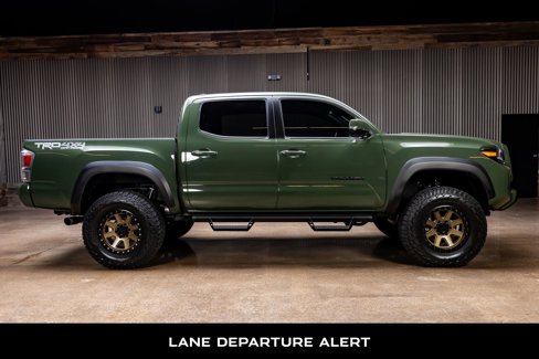 Used 2021 Toyota Tacoma TRD Off-Road image 10