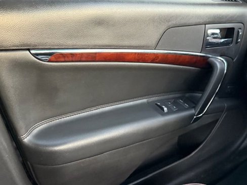Used 2011 Lincoln MKZ AWD w/ 101A Rapid Spec Order Code image 28