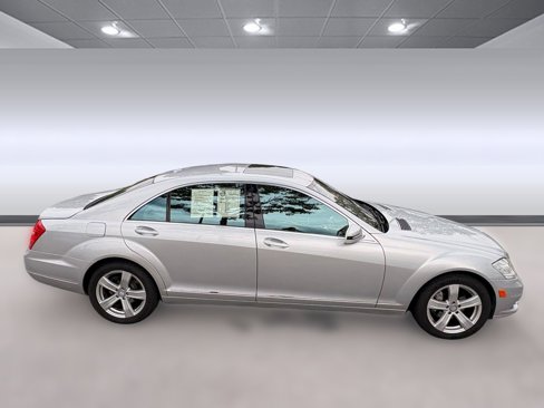 Used 2011 Mercedes-Benz S 550 image 8