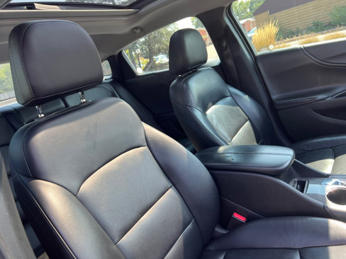 Used 2017 Chevrolet Malibu LT w/ Leather Package image 43