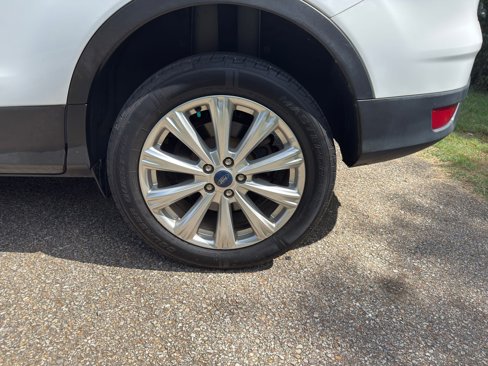 Used 2019 Ford Escape SEL image 25