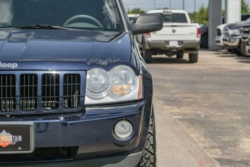 Used 2005 Jeep Grand Cherokee Laredo image 48