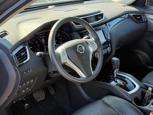 Used 2016 Nissan Rogue SL image 10