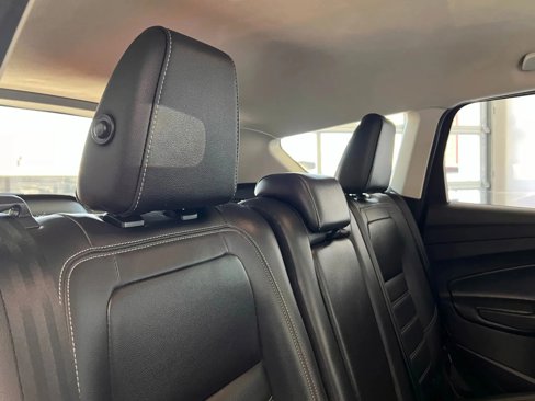 Used 2019 Ford Escape SEL image 28